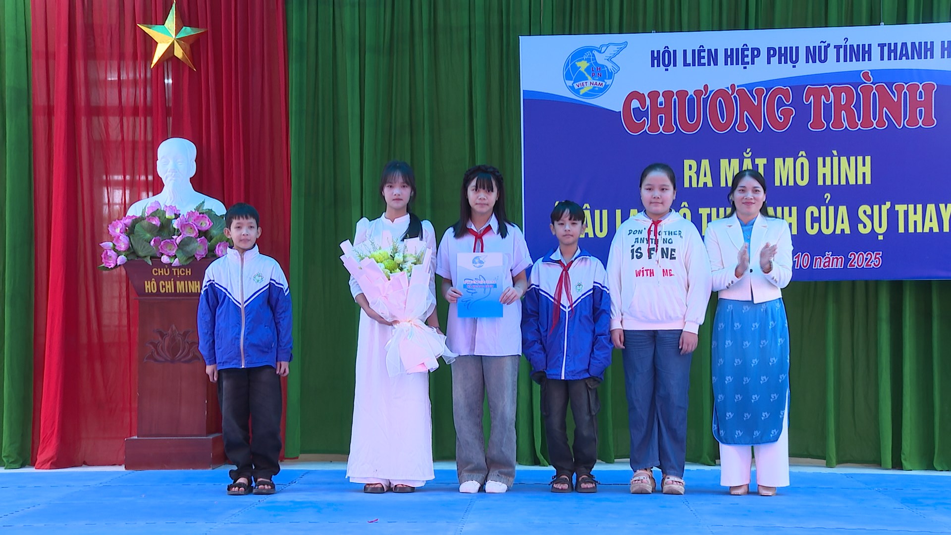 Anh-tin-bai